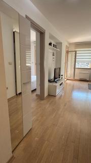 Fontana lux apartments - 3