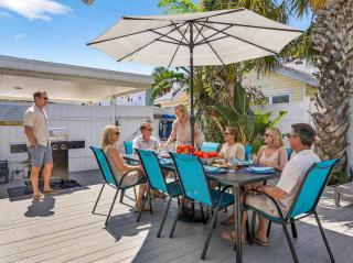 Coastal Beach Retreat - 9