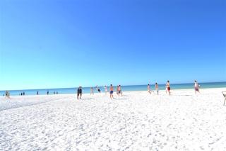 Walk to Siesta Key Beach & Village, Pool, Dock, Game Room! - 3