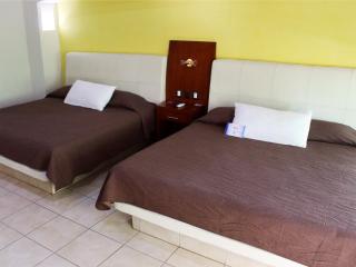 Hotel Splash Inn - 1