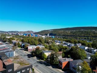 Central 5BR St Johns Stay Near MUN & Downtown - 8