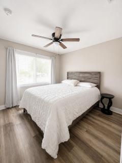 Cozy Home Near Airport, Beaches & Busch Gardens - 4