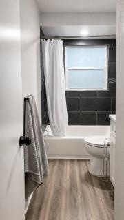 Cozy Home Near Airport, Beaches & Busch Gardens - 3