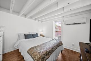 Studio Above Craft Coffee Shop - Downtown, By APSU - 8