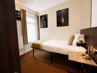 The Kings Cross Hotel - 2