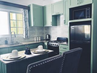 Green Valley Luxe Apartments - 7