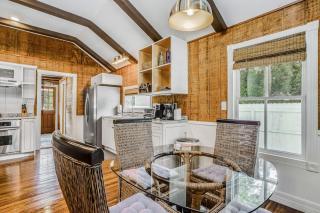 The Tucker House - 3