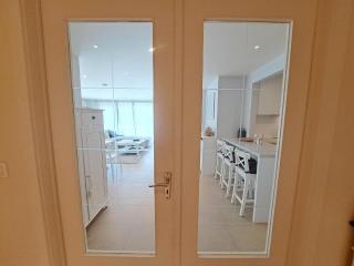 Spacious Family Stay Near the Beach - 5