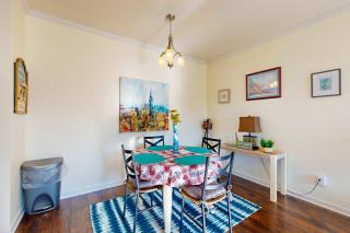 Creekwood --- 200 Pebble Dr, Unit #213 - 4