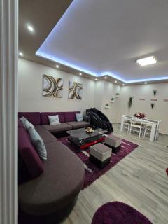 Home Sweet Home - 7