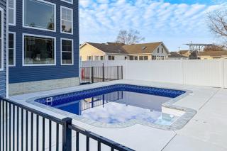 Bay Dreams --- 31415 Erie Ave - 8