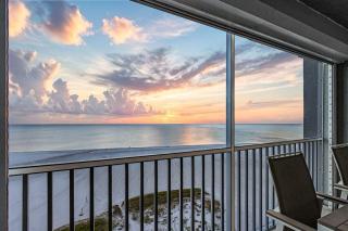 Penthouse Paradise - 6