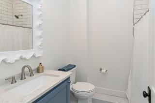 Stone Shore Luxury Lake Retreat - 3