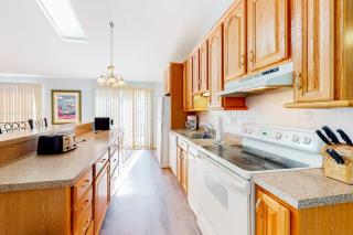 The Canal -- 337 Sandpiper - 1