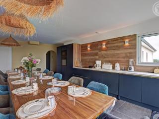 Gîte spacieux 12 pers à Saint-Germain-Laval - Confort et charme - FR-1-496-378 - 3