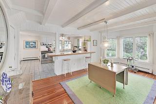 Buzzard Bay Retreat - 6
