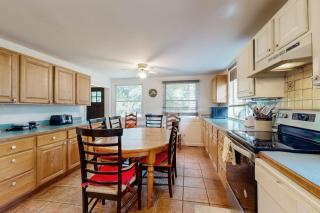 Oak Leaf Cape Cottage - 4