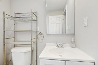 Garage Suite - Oak Bluffs - 1