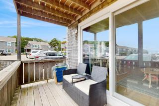 Bay Colony Breeze - 9
