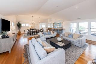 Back Bay Oasis - 5