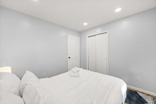NYC & MetLife Luxury 3 bedroom Home Free Parking - 5