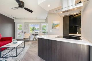 Lake Living at Northern Lights Condo 10 - 3