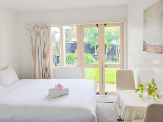 Milford Garden House - 6