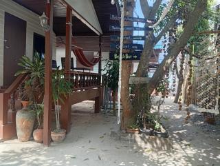 Sleepy beach bungalows - 9