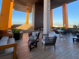Marina Condo 2 Pools Panoramic Views - 6