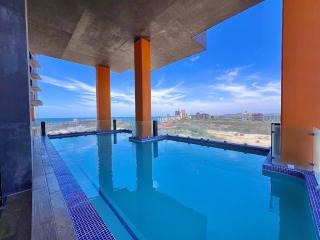 Marina Condo 2 Pools Panoramic Views - 4