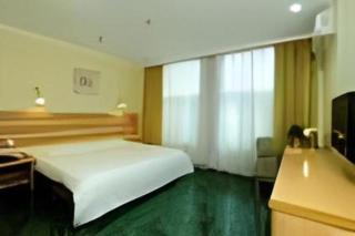 Home Inn Neo Leshan Central Food Street - 6