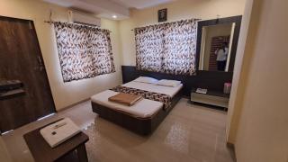 Hotel Sai Neelam - 5