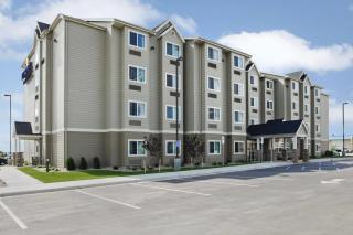 Microtel Inn & Suites by Wyndham Williston - 9