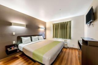 Super 8 by Wyndham Kenedy - Kenedy - 4