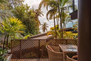 Beyond The Blue Horizon Boutique Bungalows - 9