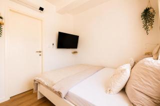 Garden & Sea Apartment Vir - Nähe Jadro Beach - 4