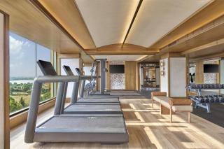 Slohh by Roach Bengaluru, Curio Collection by Hilton - 5