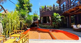 MANJILAND Luxury Pool Villa Pattaya Walking Street - 1