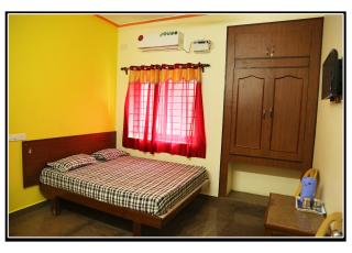 Pattiah Naidu Palace - Palni - 4