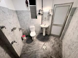 RockView Family Guest House - 1