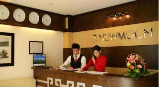 New Moon Hotel - 7
