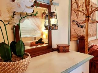 Oakwood House - Spacious 5BR retreat with private BBQ - Wild Wood Park Retreat - Tambo - 5