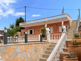 House with Huge Terrace&Mountain View near Beaches - 9