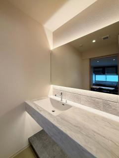 b hotel Namiki Hills - Modern 1BR with Tatami Next to Hondori City Center - 6