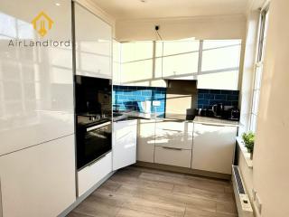 Central 2 bedroom Flat in the Heart of Reading - 5