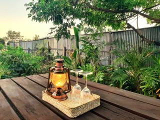 Oakwood House - Spacious 5BR retreat with private BBQ - Wild Wood Park Retreat - Tambo - 8