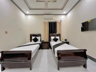 Step Inn Family Hotel Lahore - 1