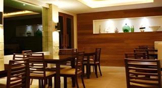 Pineapple Island Resort - 8