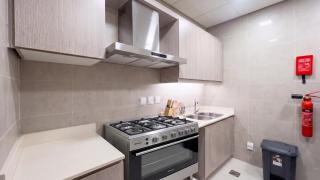 Modern Villa Stay - 9