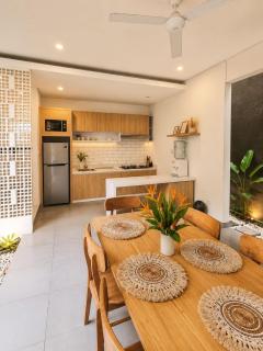 Villa Mertasari, Pool, Beachside, parking - Sanur - 7